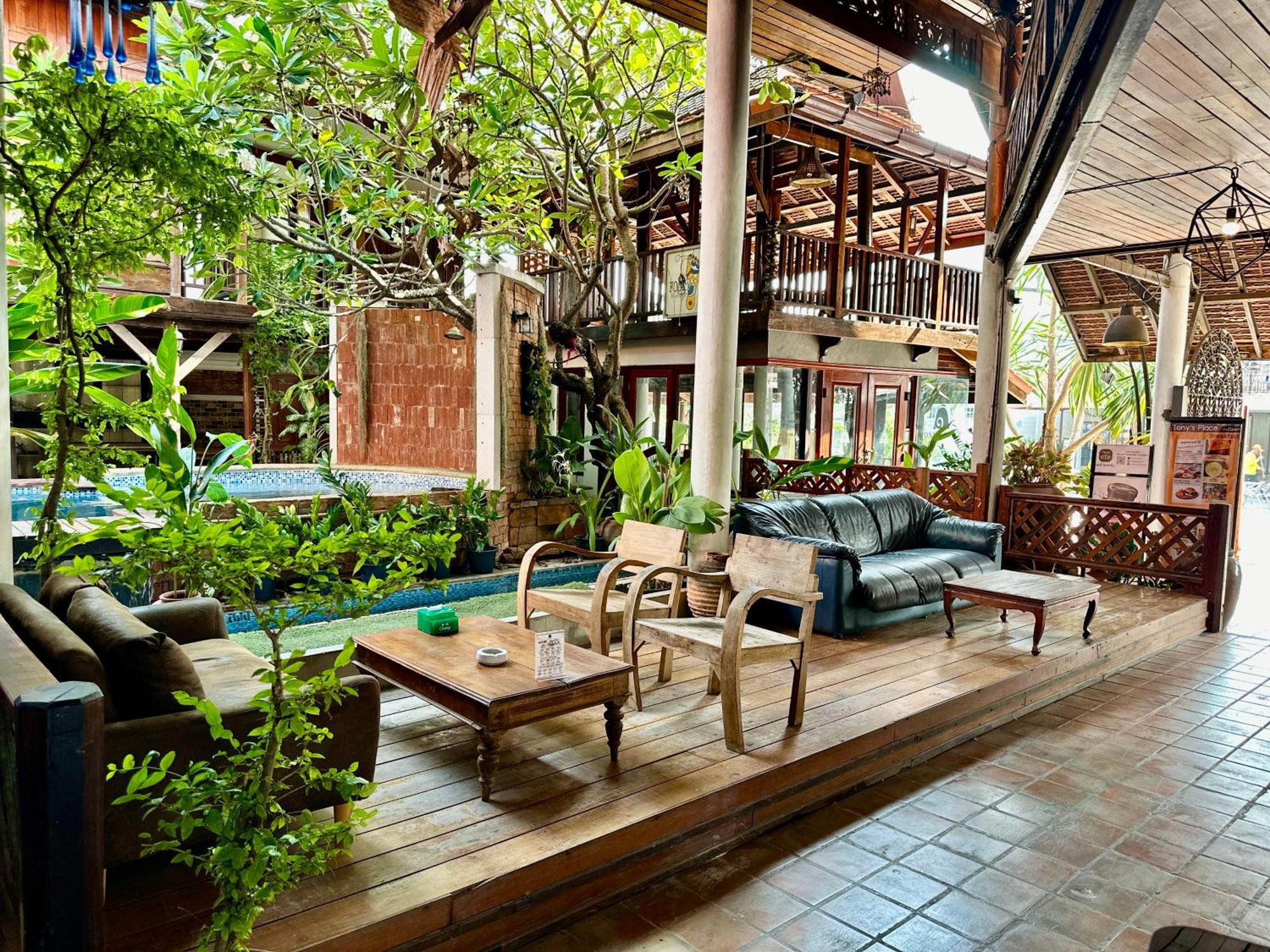 Tony'S Place Ayutthaya Exterior foto